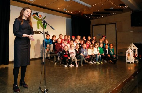 Katrín Jakobsdóttir forsætisráðherra setur þemadaga í Smáraskóla 11. apríl 2019.