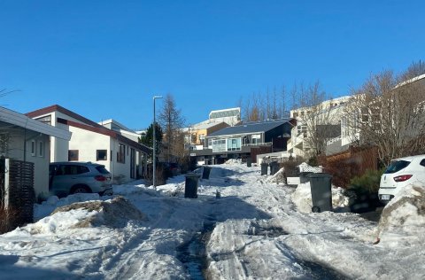 Sorphirða í fannfergi í Kópavogi.