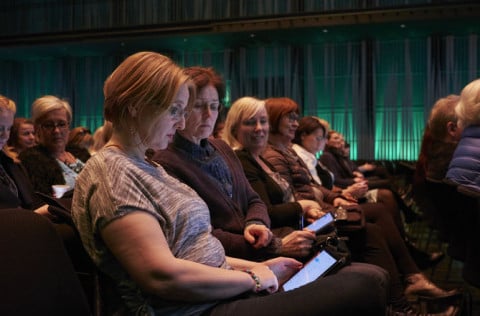 Kennarar í Kópavogi á spjaldtölvunámskeiði sem haldið var í Hörpu 12. júní 2015, degi eftir að kenn…