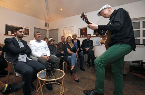 Stofutónleikar Björns Thoroddsen í Kópavogi 2014 sem voru hluti af Jazzhátíð Kópavogs.