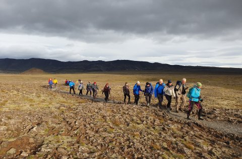 Þríhnúkagígur genginn.