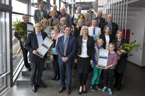 Glaður hópur í Salnum í dag.