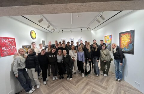 Flokkstjórar í Vinnuskólanum fengu námskeið og fræðslu áður en Vinnuskólinn hófst.