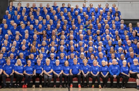 Hluti hópsins sem var að æfa með Virkni og vellíðan í vetur.